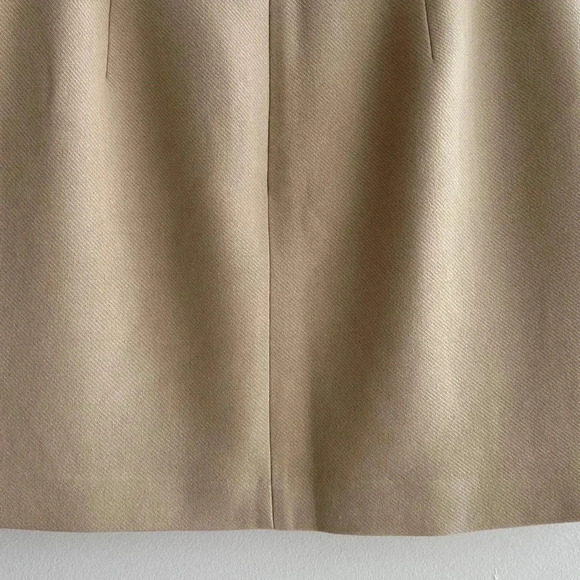 H&M Mini Pencil Skirt with Belt Chain, Tan, Size 4 - Picture 10 of 15